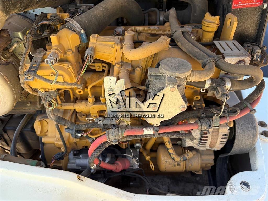 CAT 908M 輪胎式裝載機