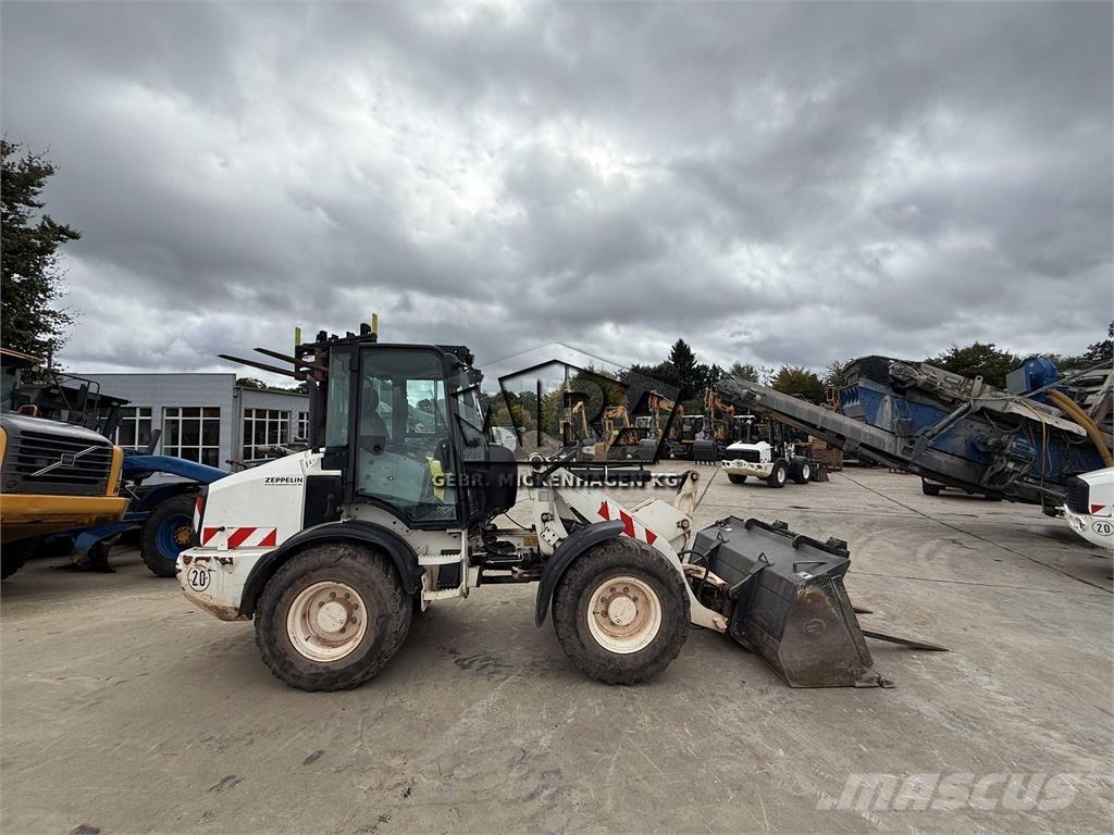 CAT 908M 輪胎式裝載機