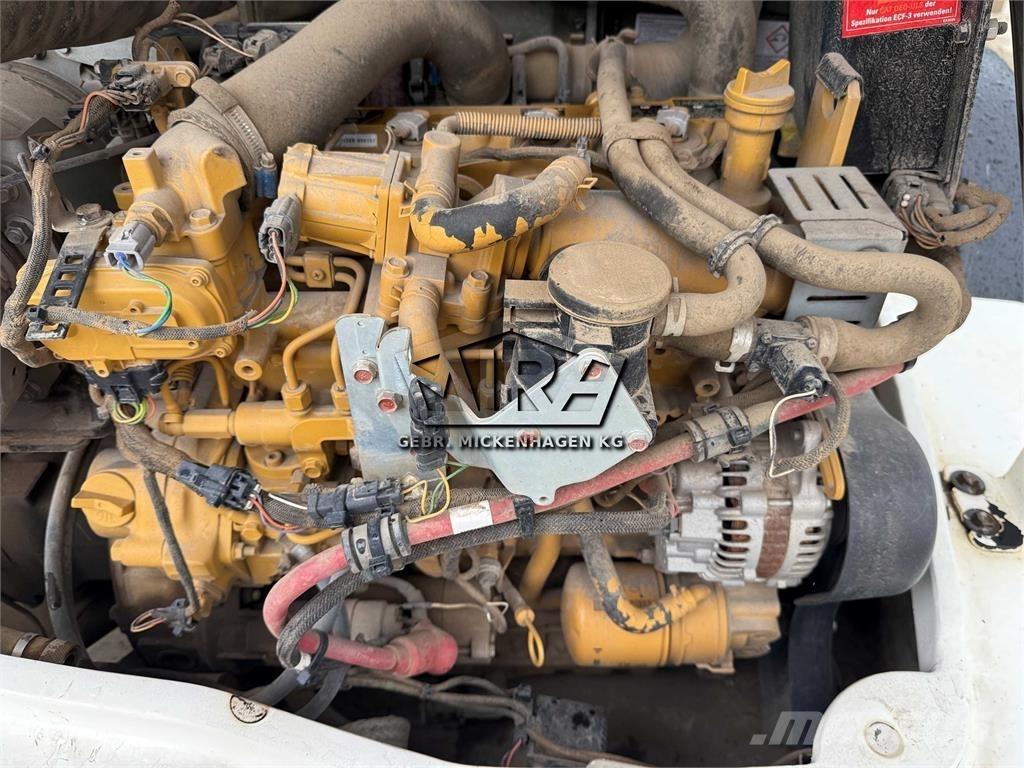 CAT 908M 輪胎式裝載機
