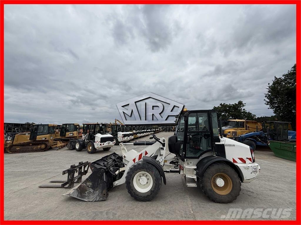 CAT 908M 輪胎式裝載機