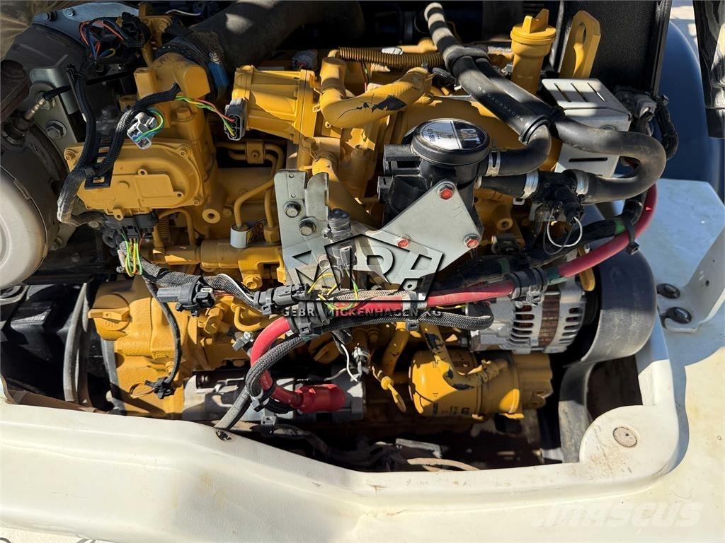 CAT 908M 輪胎式裝載機
