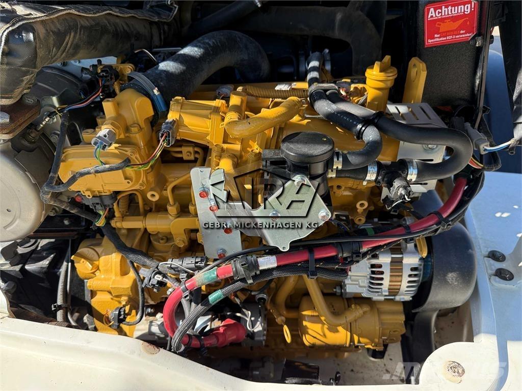 CAT 908M 輪胎式裝載機