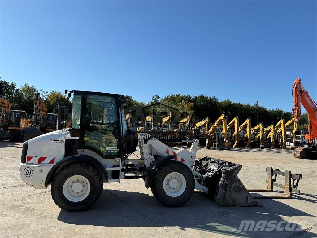 CAT 908M 輪胎式裝載機
