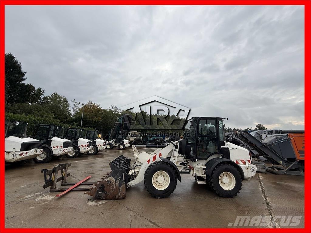 CAT 908M 輪胎式裝載機