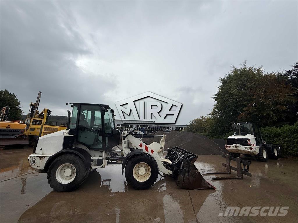 CAT 908M 輪胎式裝載機