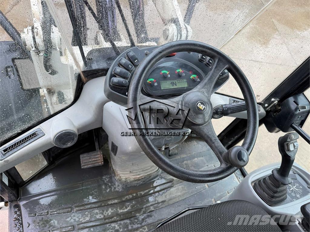 CAT 908M 輪胎式裝載機