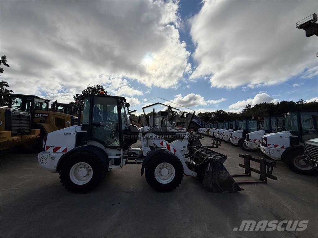 CAT 908M 輪胎式裝載機