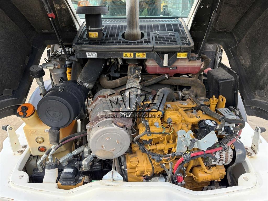 CAT 908M 輪胎式裝載機