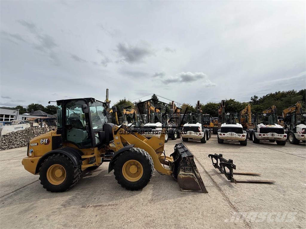 CAT 908M 輪胎式裝載機