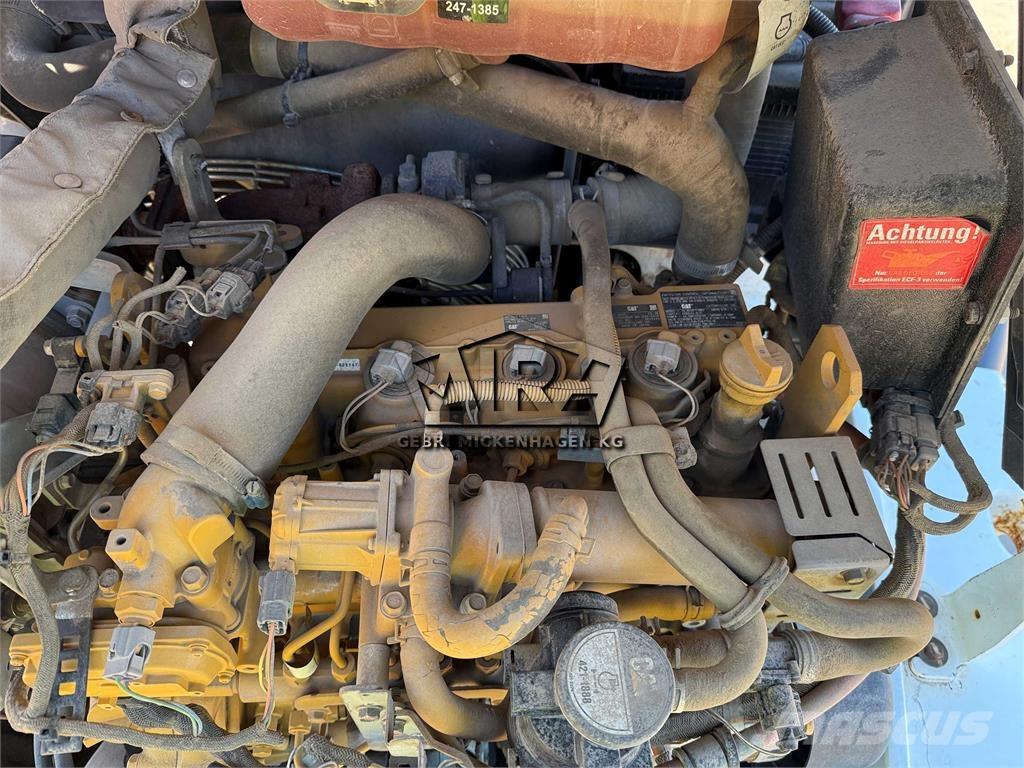 CAT 908M 輪胎式裝載機