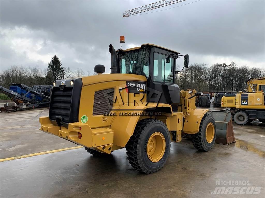CAT 930M 輪胎式裝載機