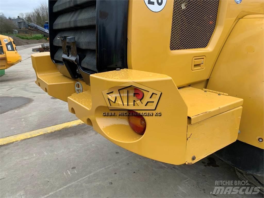 CAT 930M 輪胎式裝載機
