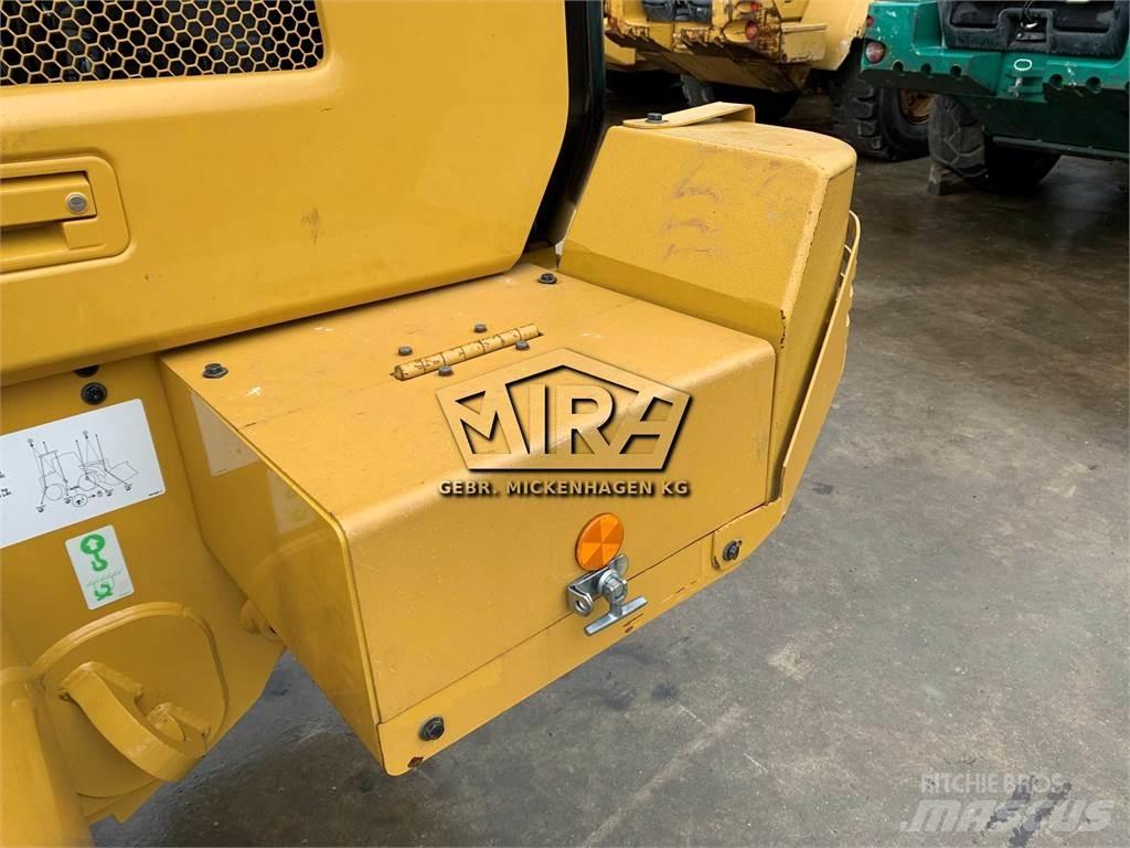 CAT 930M 輪胎式裝載機