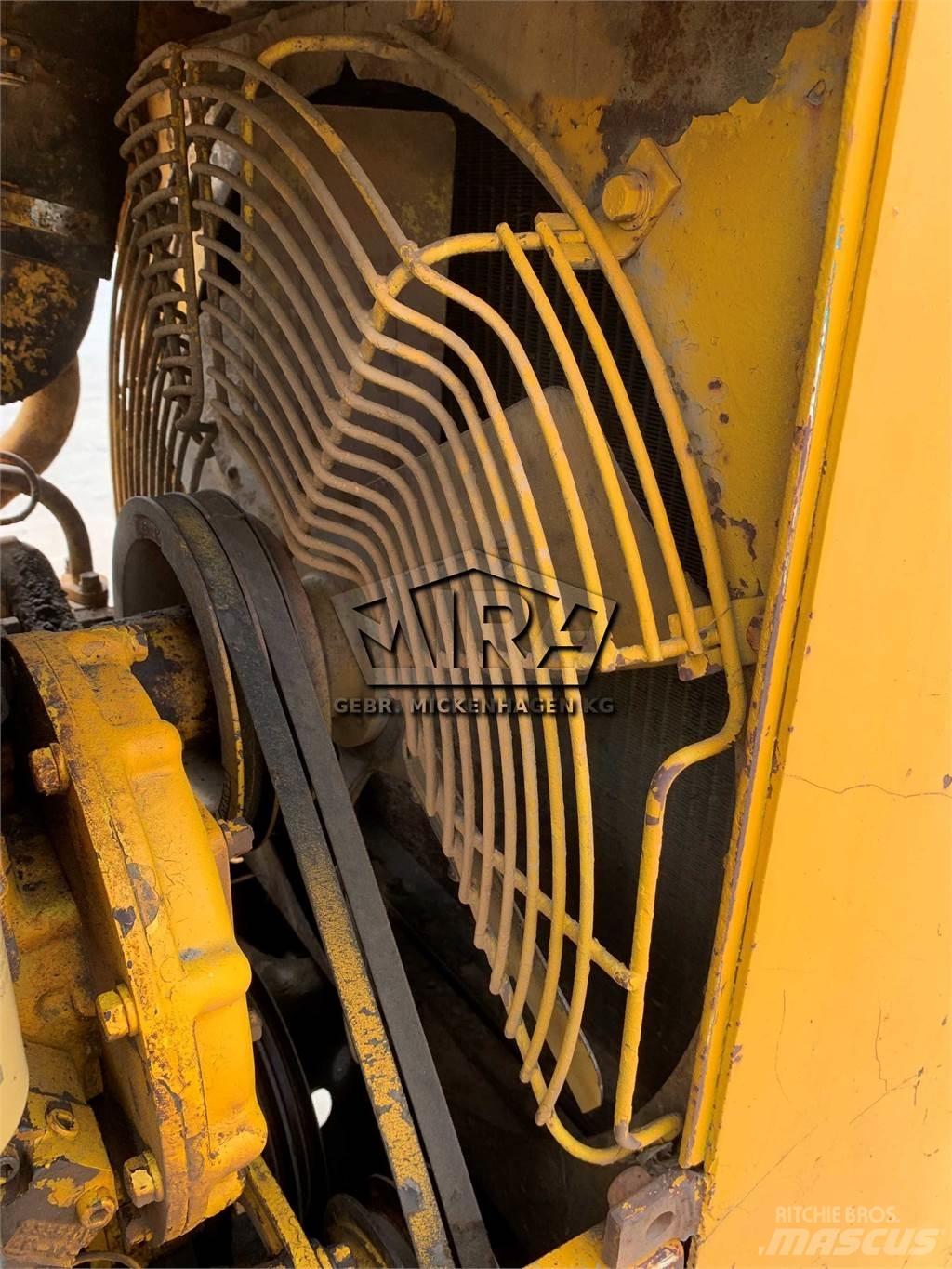 CAT 941 推土機