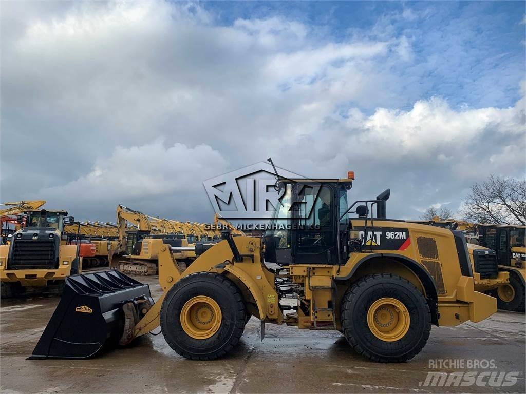 CAT 962 M ( 950 M ) 輪胎式裝載機