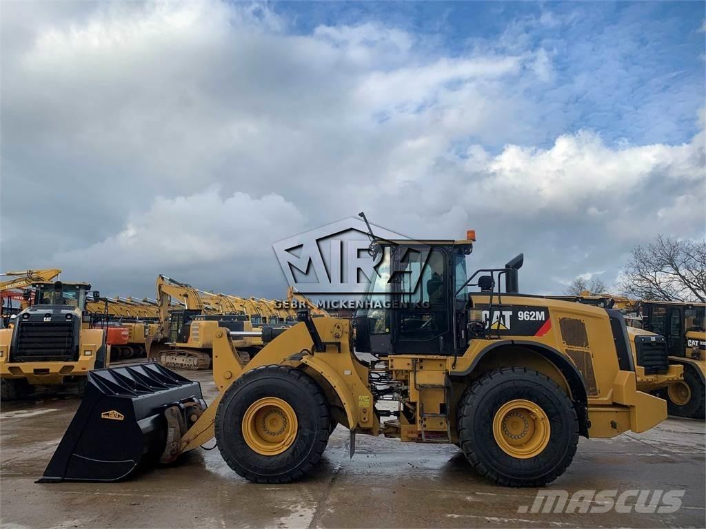 CAT 962M ( 950 M ) 輪胎式裝載機
