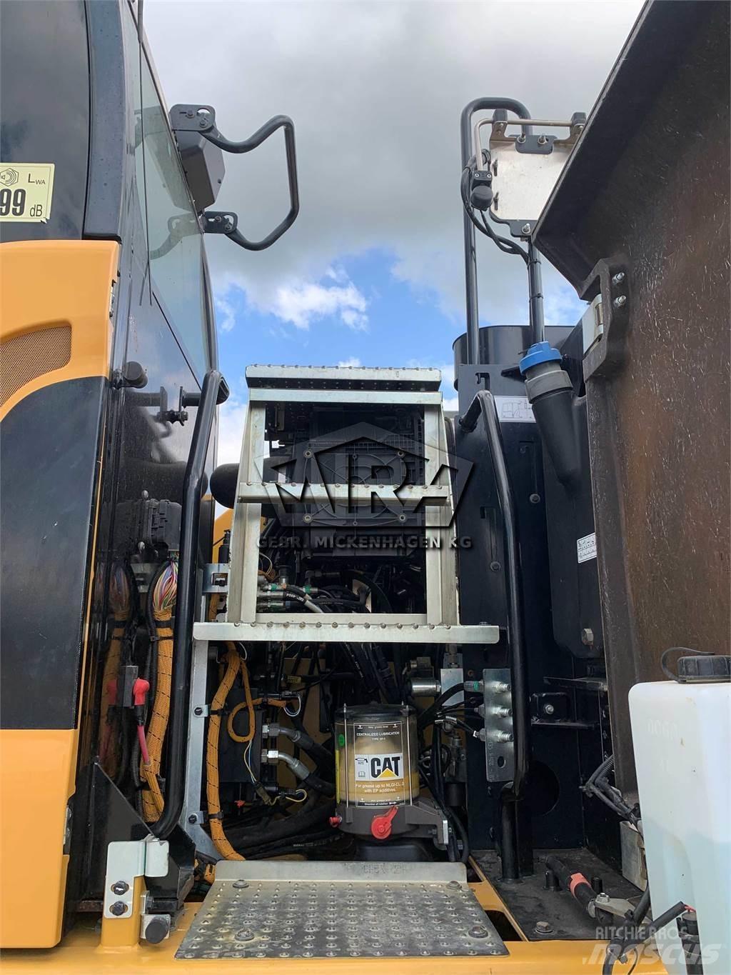 CAT M322 F 旋轉式挖土機/掘鑿機/挖掘機