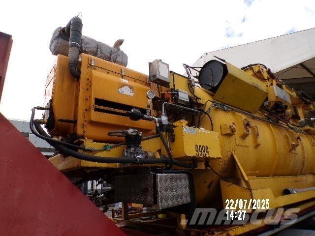  Assmann 8,0/236 PW 組合/真空油槽車