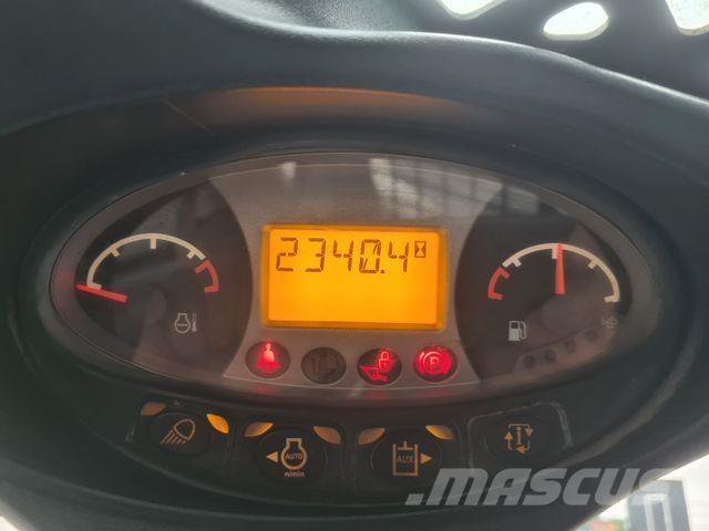 Bobcat S 530 履帶推土機