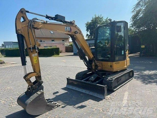 CAT 304 小型挖土機/掘鑿機<7t(小型挖掘機)