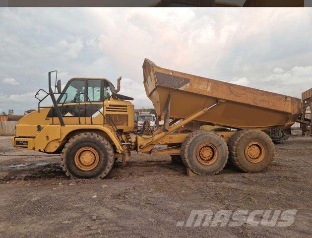 CAT 730 鉸接式起吊車