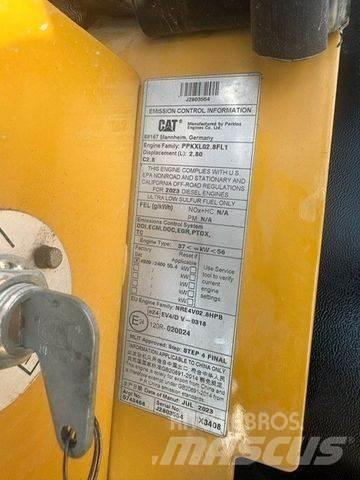 CAT 906 輪胎式裝載機