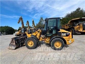 CAT 907 H2 輪胎式裝載機