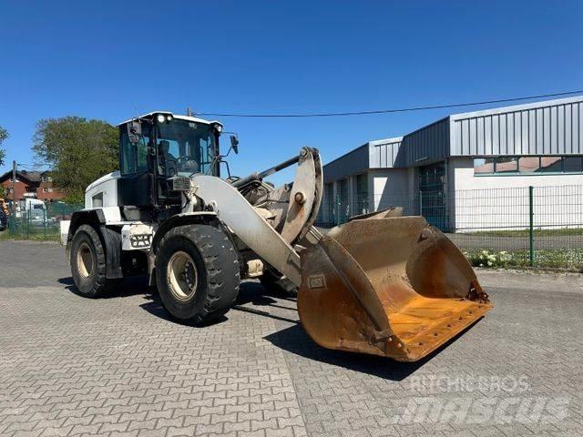 CAT 938 M / High Lift 輪胎式裝載機
