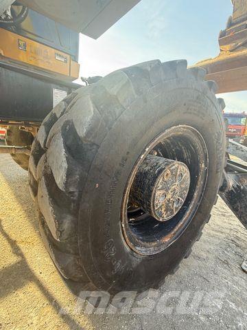 CAT M320 F 旋轉式挖土機/掘鑿機/挖掘機