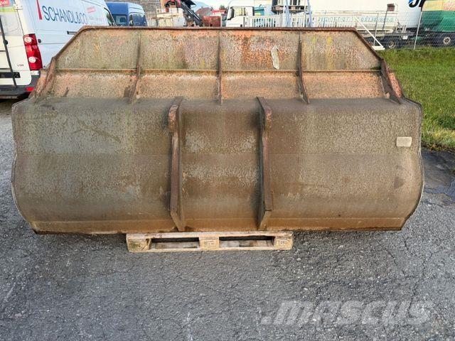  DIV. SCHAUFEL 輪胎式裝載機