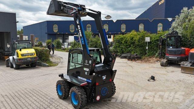 ELISE 700 輪胎式裝載機