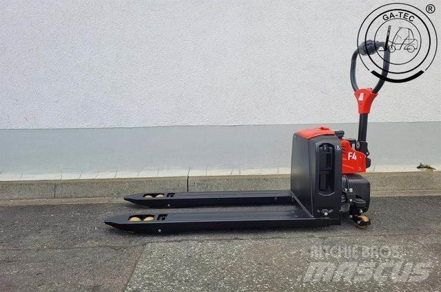  F4 低架裝載機