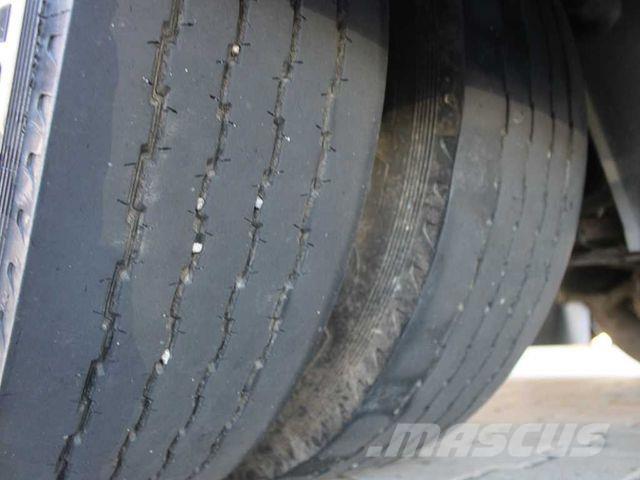  H&amp;W 篷布拖車