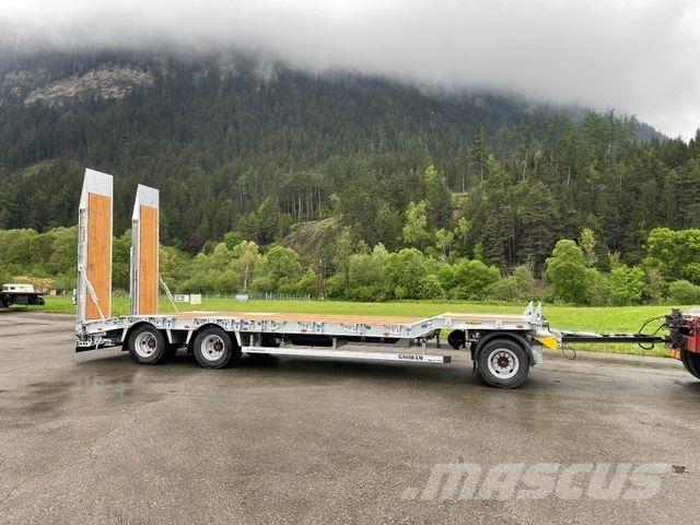 Humbaur HTD 30K 低架裝載車