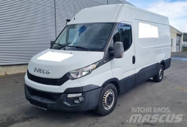 Iveco 35-170 廂式貨物運輸車