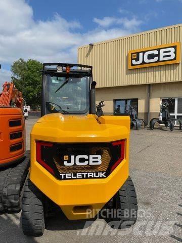 JCB 35-26 4x4 伸縮臂操作車