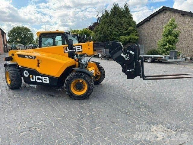 JCB 525-60 伸縮臂操作車