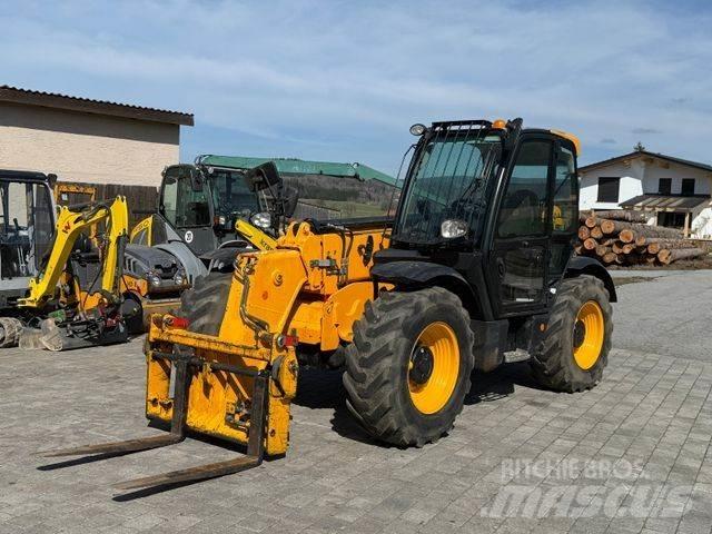 JCB 535-95 伸縮臂操作車