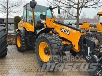JCB TM 320 輪胎式裝載機
