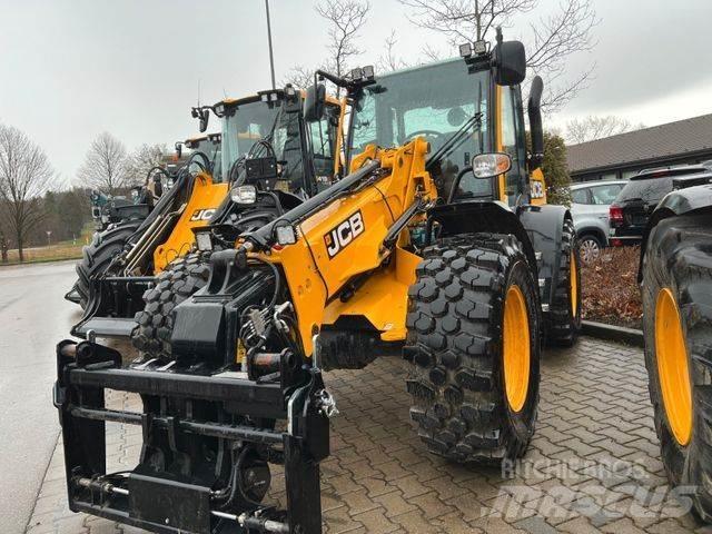 JCB TM 320 輪胎式裝載機