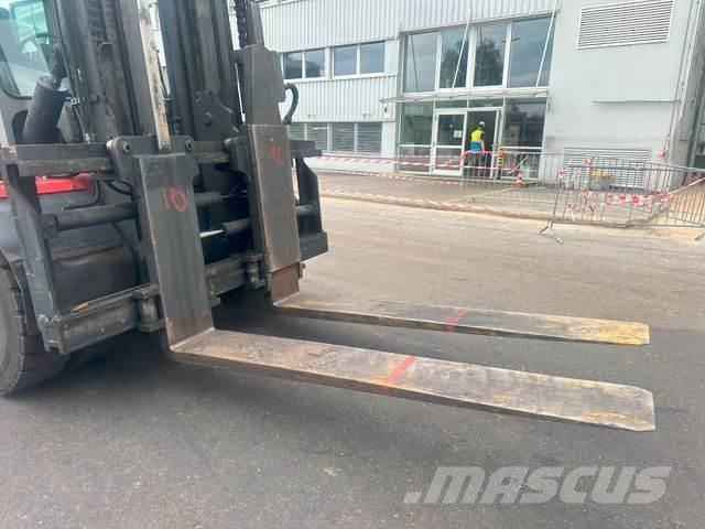 Kalmar DCE160-12 柴油卡車