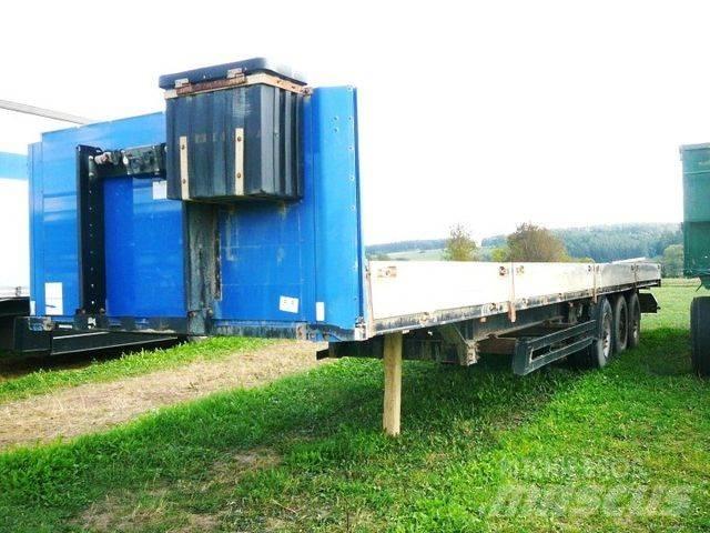 Kögel SN 24 平台/側卸半拖車