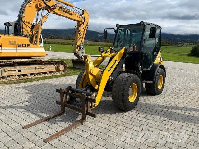 Komatsu WA70-5 輪胎式裝載機