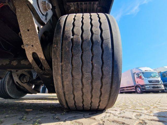 Krone SD 篷布半拖車