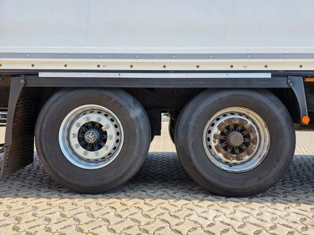 Krone SZ 箱體半拖車