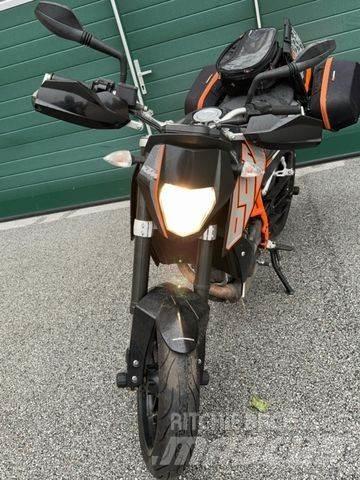 KTM 690 DUKE 其他貨車