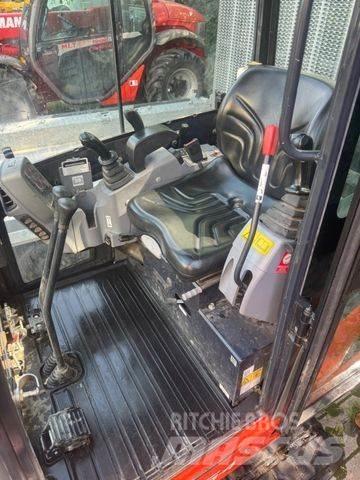 Kubota KX016-4 小型挖土機/掘鑿機<7t(小型挖掘機)