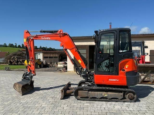 Kubota KX037-4 小型挖土機/掘鑿機<7t(小型挖掘機)