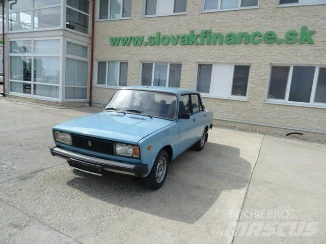 Lada 2105 vin 656 汽車