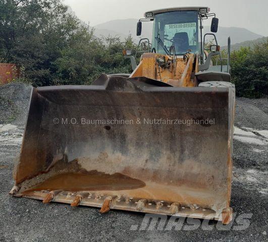 Liebherr L 574 輪胎式裝載機